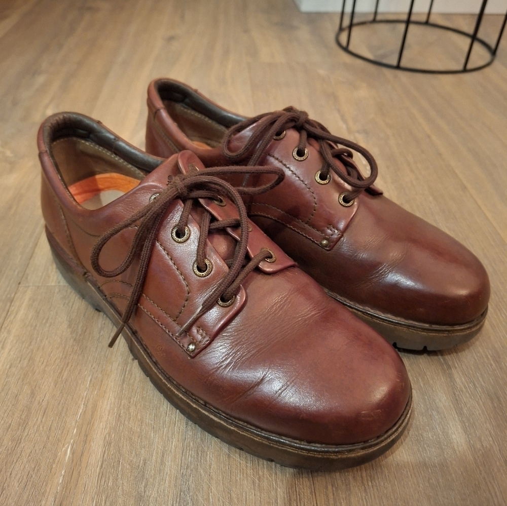 Rockport Men's Rich Brown Vintage Leather Lace-up Oxfords (Size US 8.5)